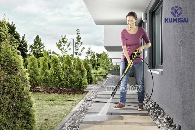 Máy rửa xe Karcher K5 được ứng dụng cho nhiều công việc khác nhau