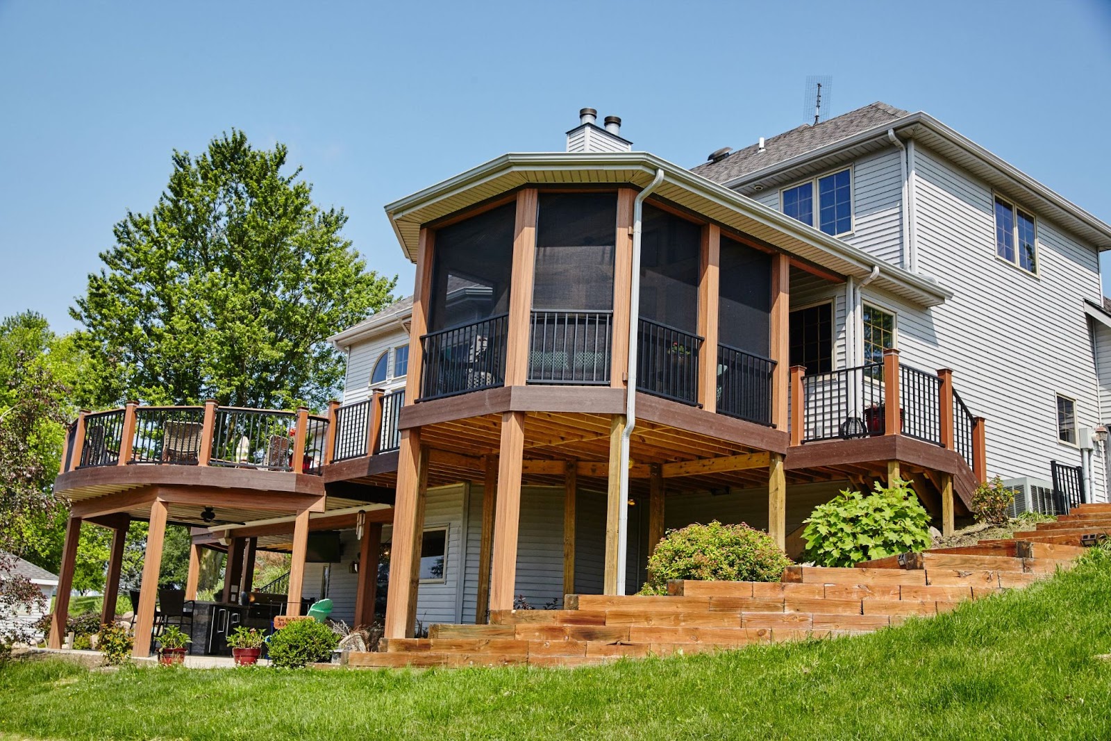 DIY vs. Professional Porch Screens | Screen Porch