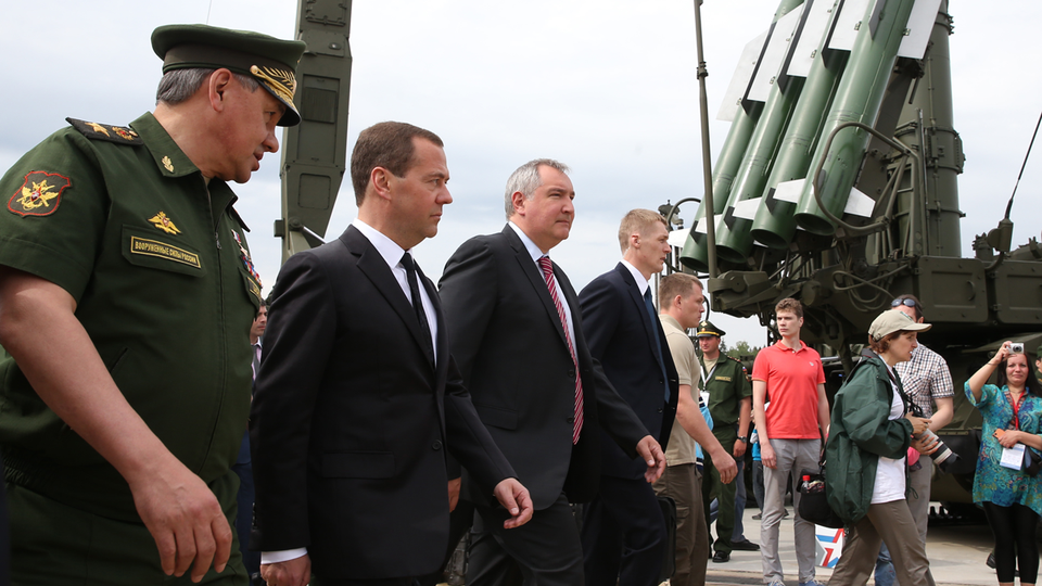 Dmitry Rogozin with Russian politicians