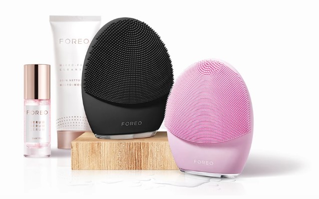 Foreo LUNA 3 est une révolution, avec ses pulsations T-Sonic™, sa tête plus large, ses picots en silicone plus longs et plus doux.