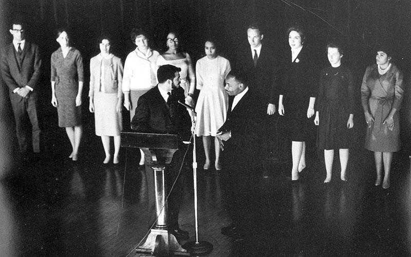 01_MLK_stage