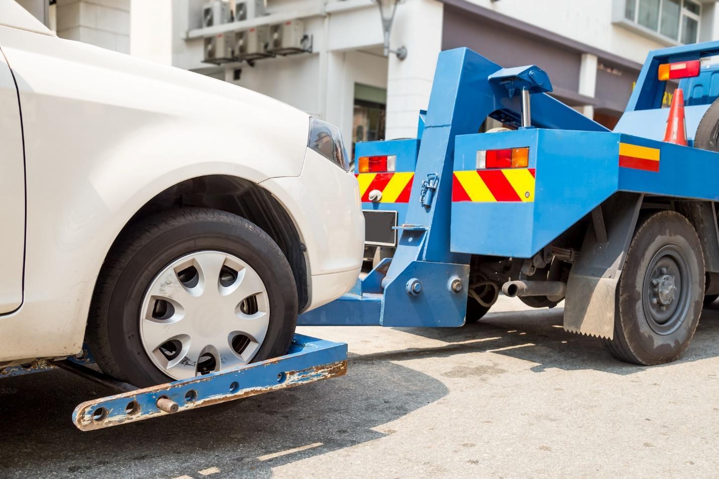 Frequently Asked Questions about 24 Hour Towing Services Answered | Speed's Towing