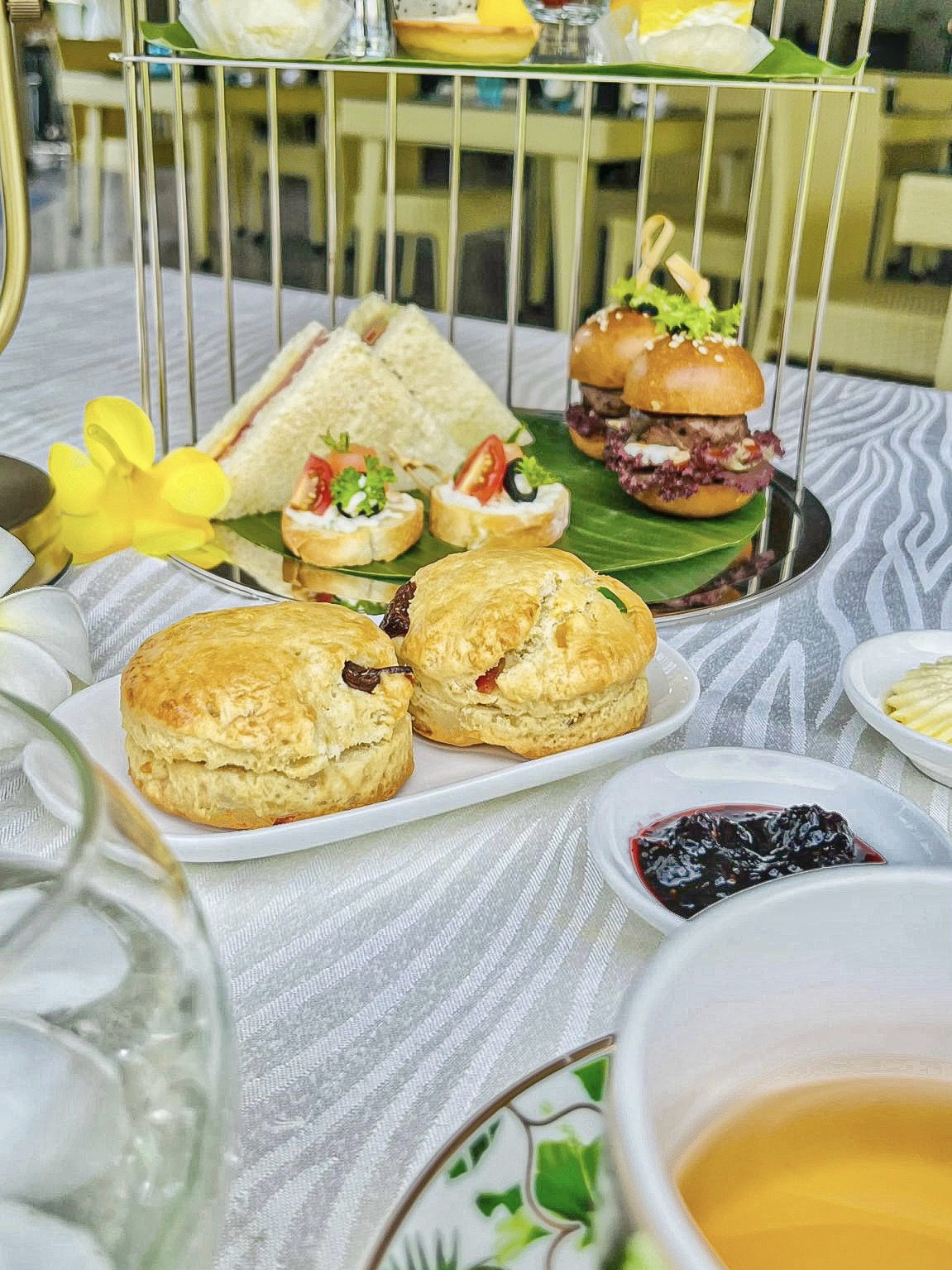 Khu nghỉ dưỡng Đà Nẵng mang phong cách Nhật Bản - Set trà chiều