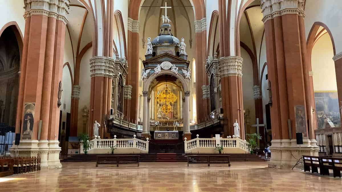 Bologna San Petronio the Altar