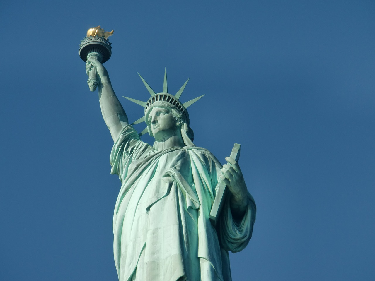 Unlock Your American Dream: Top Tips for Choosing an Immigration Attorney 1