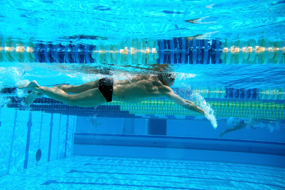 Several Swimming Styles You Have To Know - Combat Side Stroke