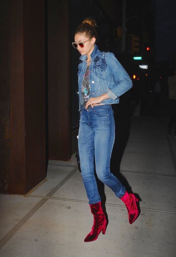 Denim jeans and jeans are chosen by celebrities 