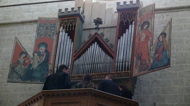 Cây đàn organ cổ xưa nhất thế giới ở trong vương cung thánh đường Alps của Thụy Sĩ