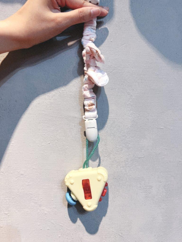 喜福育兒好物分享日本純棉印花 雲朵波浪圍兜(可拆雙頭萬用鬆緊夾)