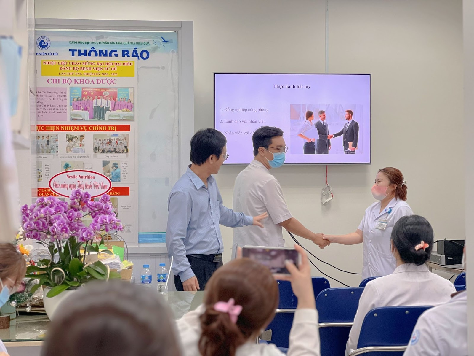 Học viện kỹ năng VTALK đào tạo chuyên đề tại Bệnh viện Từ Dũ