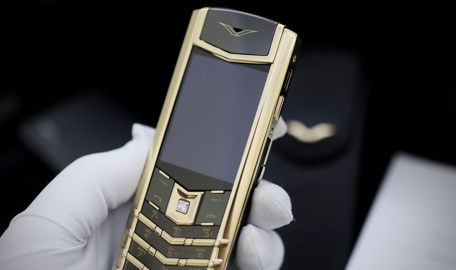 Vertu Signature S Dragon Rose Gold