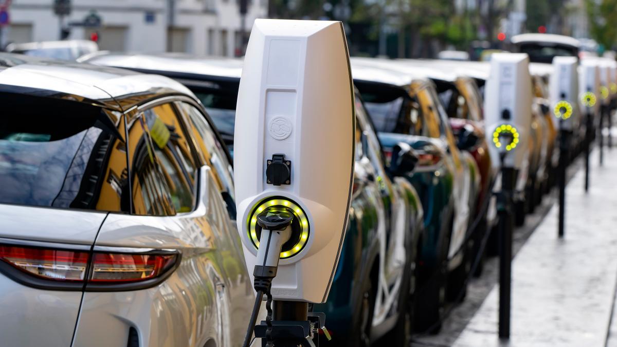 Tech Drive Electric Car Evolution