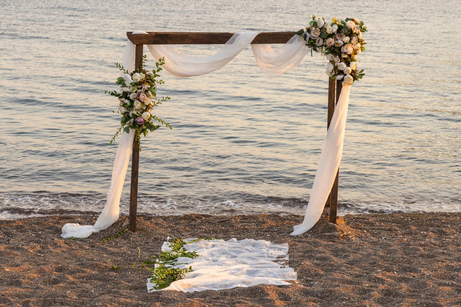 Romantic backdrop for a beautiful beach wedding in Cancun, showcasing the allure of a beach wedding in Mexico.