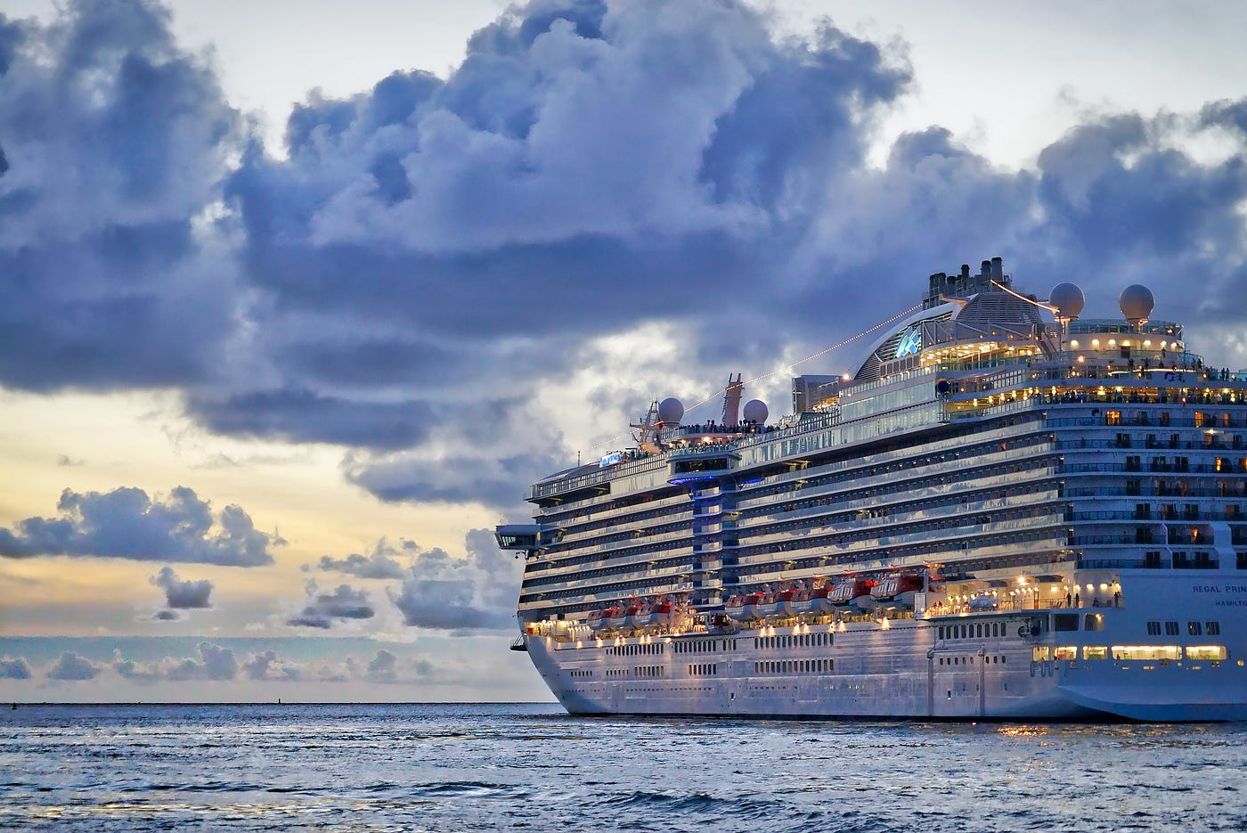 Allure Of Luxurious Cruising