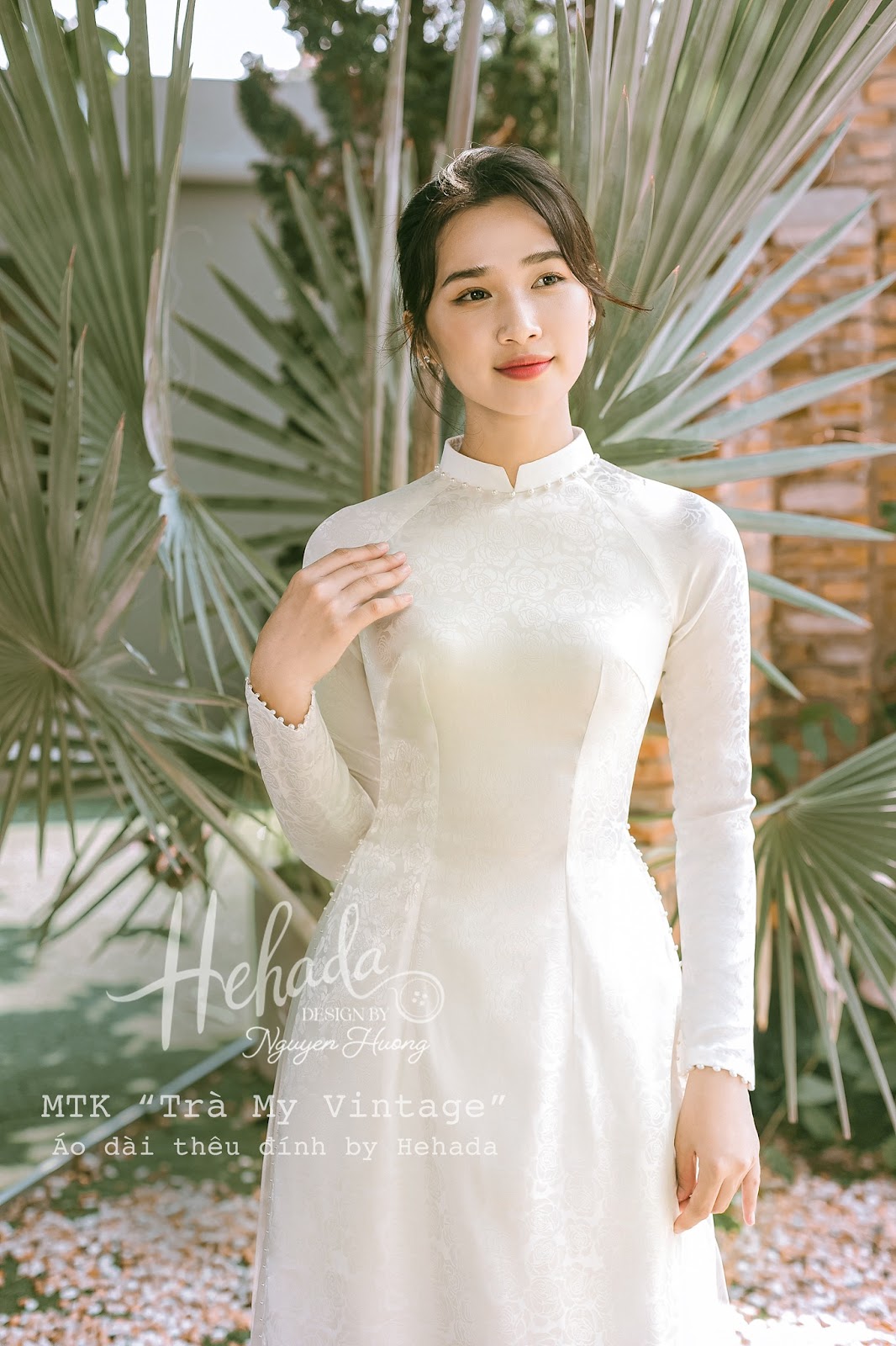 Chân dung áo dài Vintage Trà My