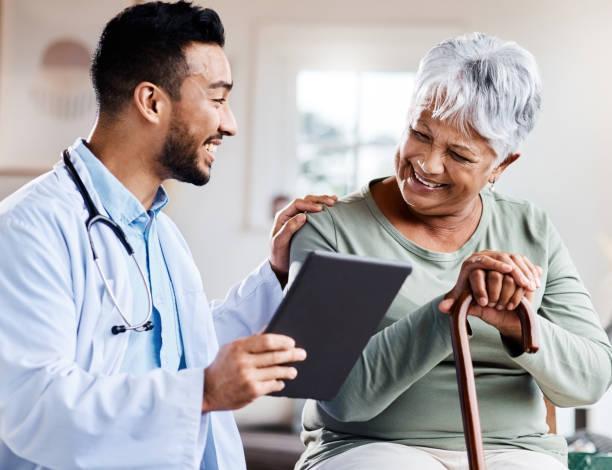 https://media.istockphoto.com/id/1373659740/photo/shot-of-a-young-doctor-sharing-information-from-his-digital-tablet-with-an-older-patient.jpg?b=1&s=612x612&w=0&k=20&c=J6CbBvvcb87ELwU17X5B1ECuxFU2maZOjzS9FD1U3Y8=