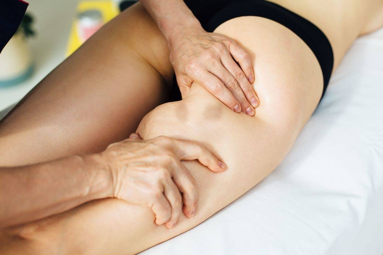 Антицелюлітний масаж: ефективний засіб боротьби