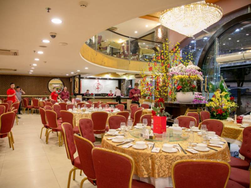Nhà hàng Ái Huê là thương hiệu nổi tiếng tồn tại trên 70 năm