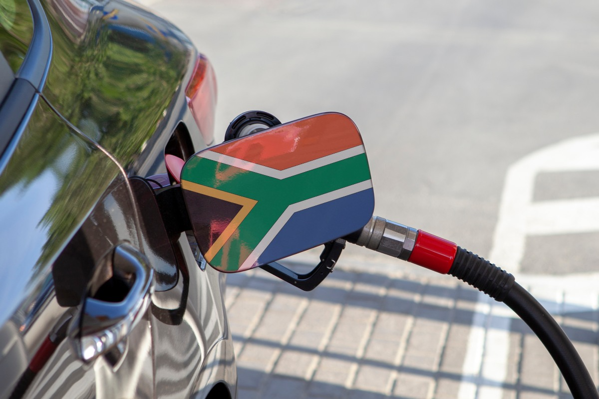 Despite the incessant influx of bad news, now is a good time to sell your car in South Africa. Economic influences - like supply chain improvements and fluctuating interest rates -  mean that demand for quality used vehicles remains relatively strong.
