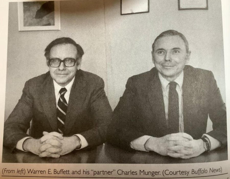 Ảnh: Warren Buffett (trái), Charlie Munger (phải).