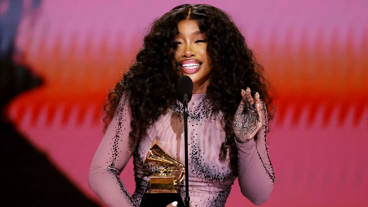 SZA Was Nervous to Meet Beyoncé at 2024 Grammys: 'I Was Scared' - HOME