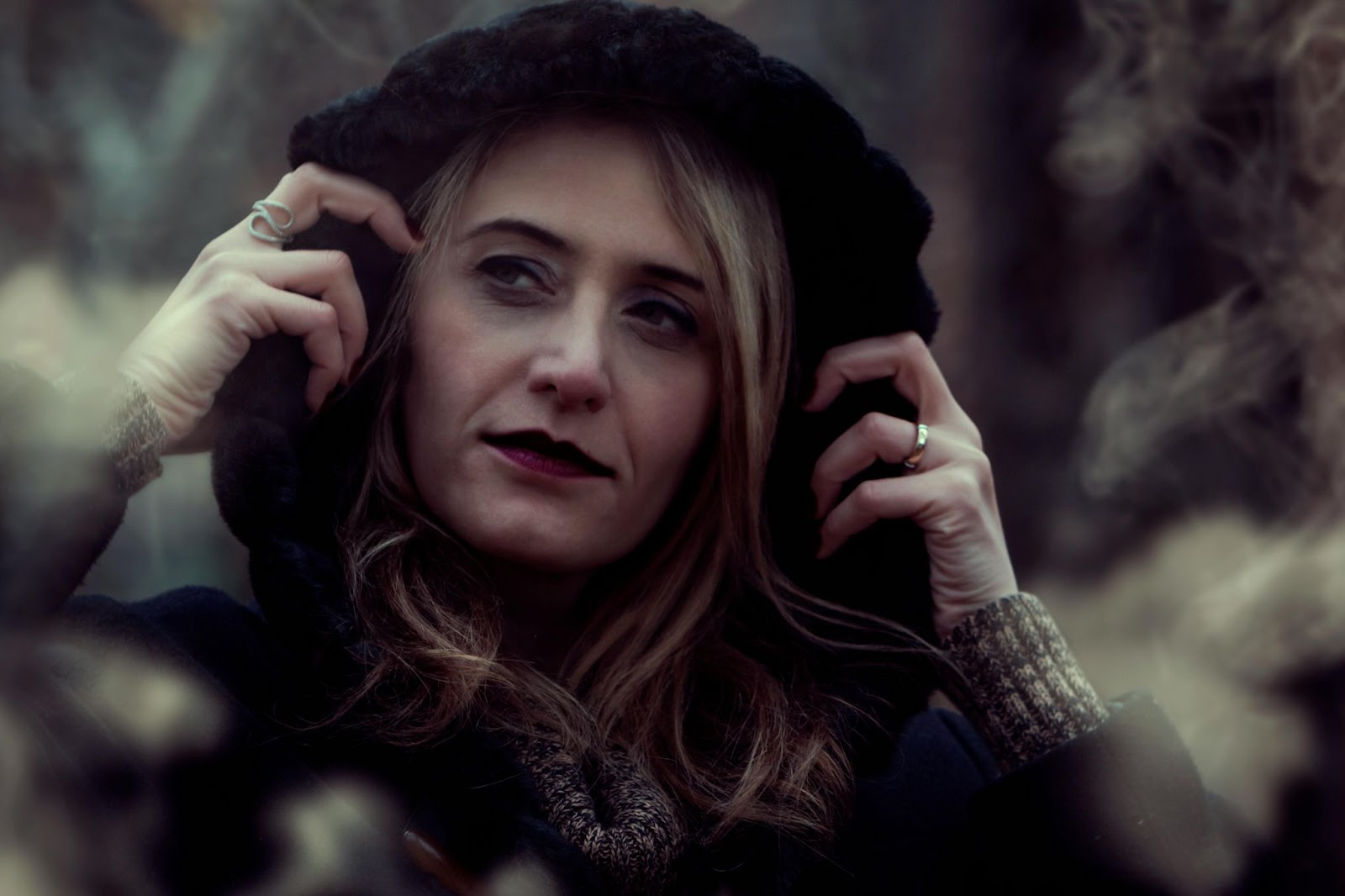 Portrait Photography of a women showing butterfly lighting 