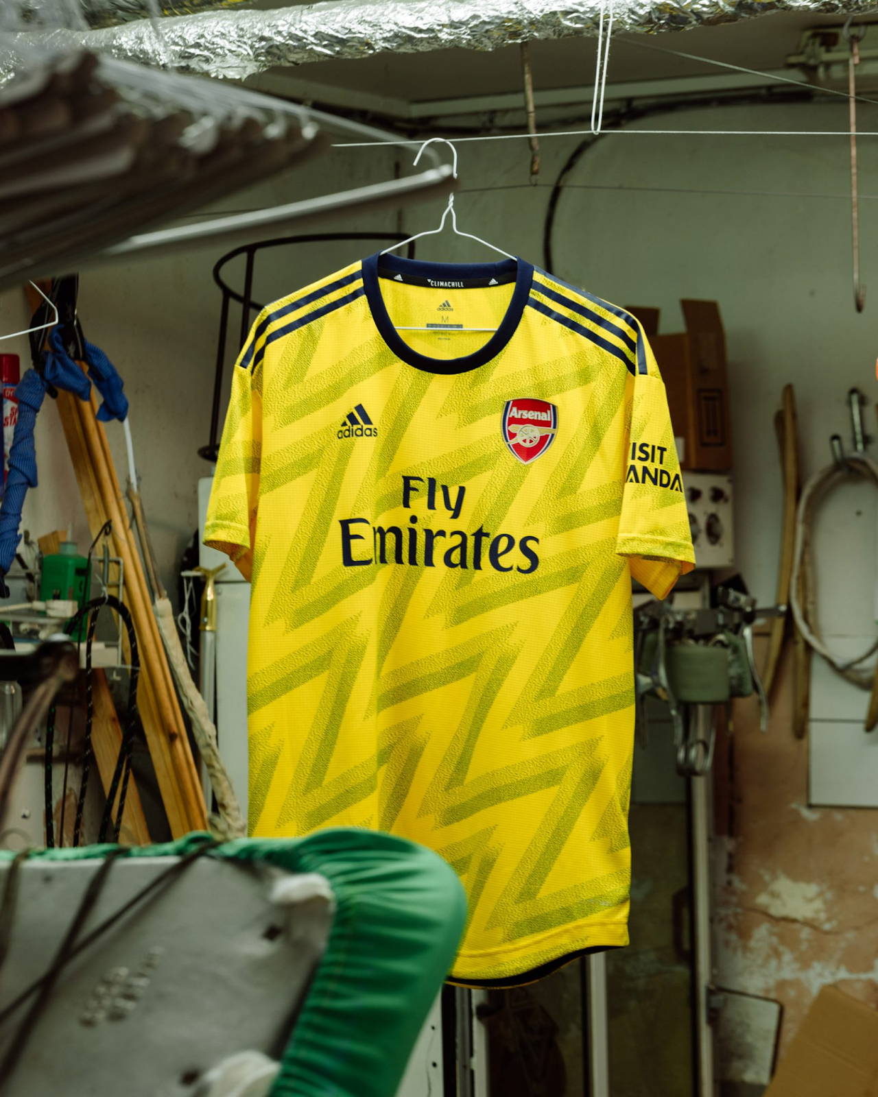 Arsenal’s 2019 Bruised Banana Shirt: A Modern Take on a Retro Classic