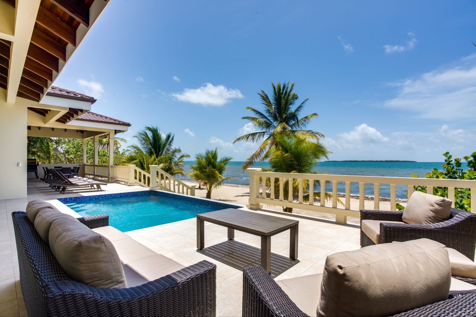 Seaside Extravagance Opulent Stays