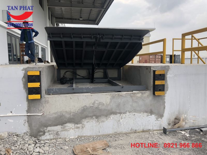 Hoàn thiện lắp đặt sàn nâng thủy lực 6 tấn tại Hà Nội