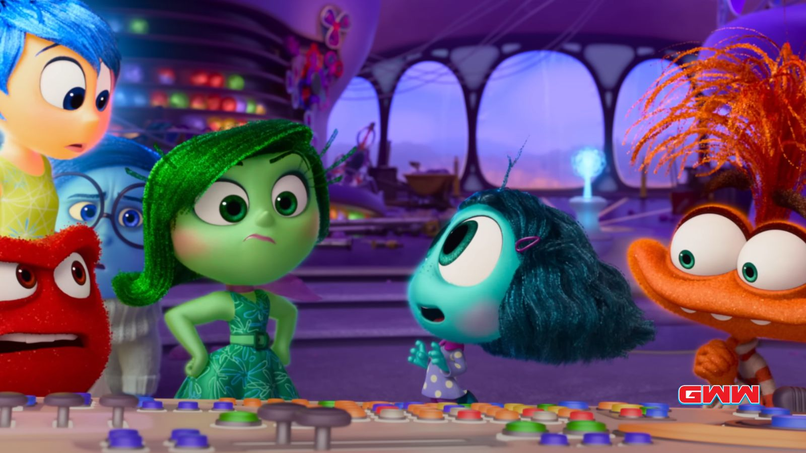 Los personajes de Inside Out 2 conociendo a los nuevos personajes nacidos de la adolescencia de Riley