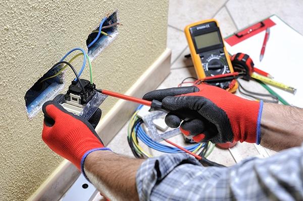 How To Check Electrical Wiring In Your Home | Brennan Electric