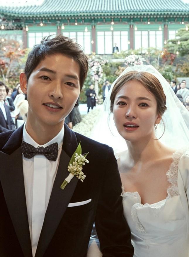 Lời thoại của Song Joong Ki khiến vụ ly hôn với Song Hye Kyo nóng trở lại - Ảnh 2.