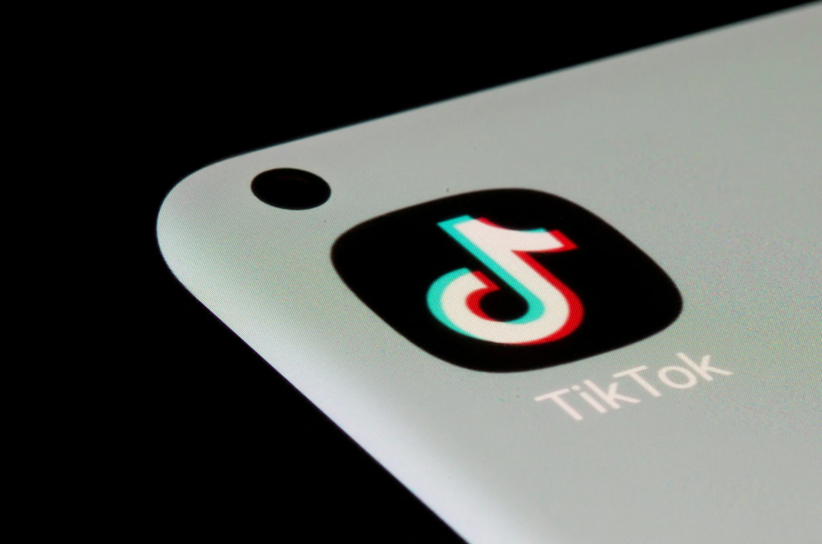 TikTok to identify OpenAI and other AI-generated photos and videos