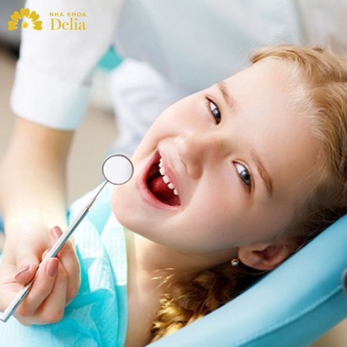 Việc bọc sứ quá sớm trong độ tuổi 13 có thể ảnh hưởng đến cấu trúc chân răng