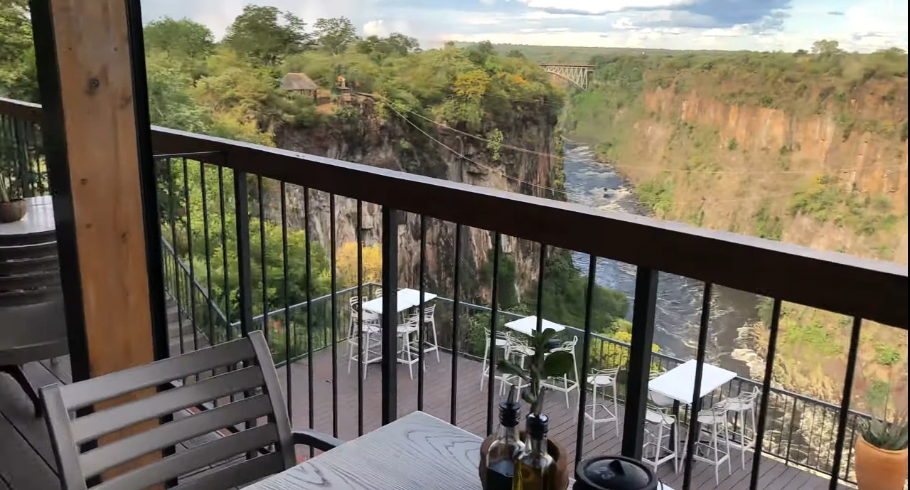 Lunch at Lookout Cafe near the Victoria Falls