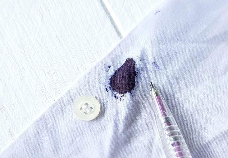 Cómo Quitar Manchas de Bolígrafo de la Ropa 【Fácil】 