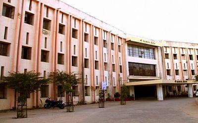 Shri Sahajanand Arts & Commerce College Ahmedabad is one of the top commerce colleges in Ahmedabad