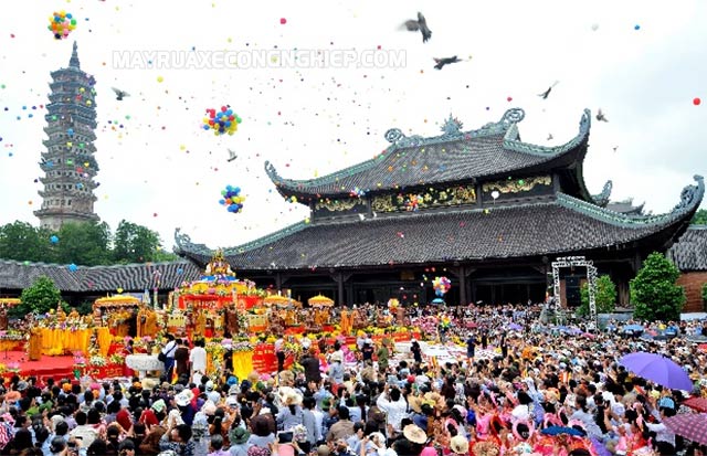 Khai hội chùa Bái Đính vào mùng 6 tháng Giêng hàng năm