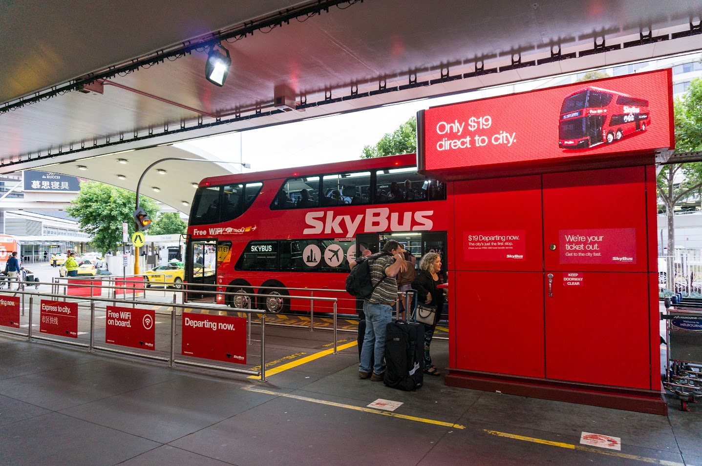 Theme Park Express Transfers for Gold Coast by SkyBus, Australia