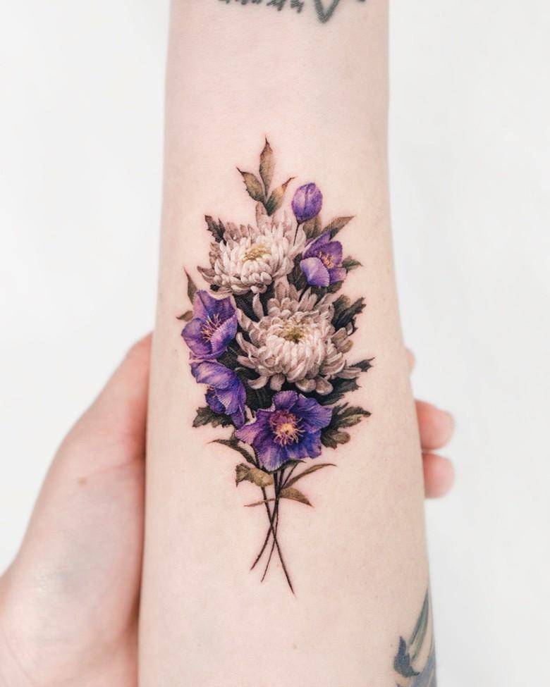 Romanticism and tenderness in Donghwa's flower tattoos | iNKPPL