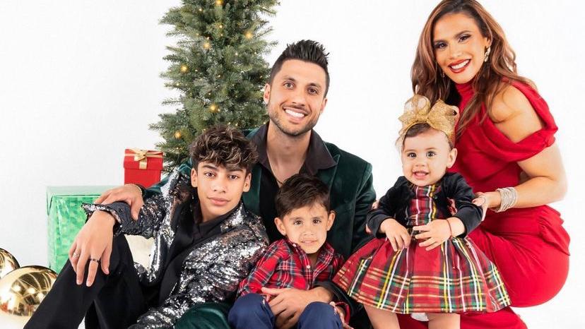 How many children do Andrea Espada and Ali Cameron have?