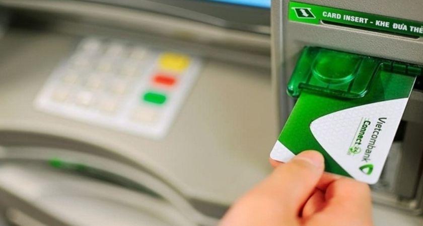 Rút tiền không cần thẻ Vietcombank