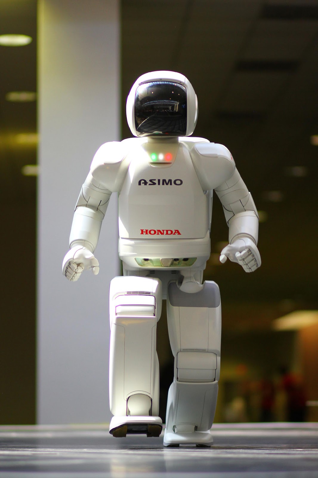 Rockstar Robots: Honda’s Asimo | Make:
