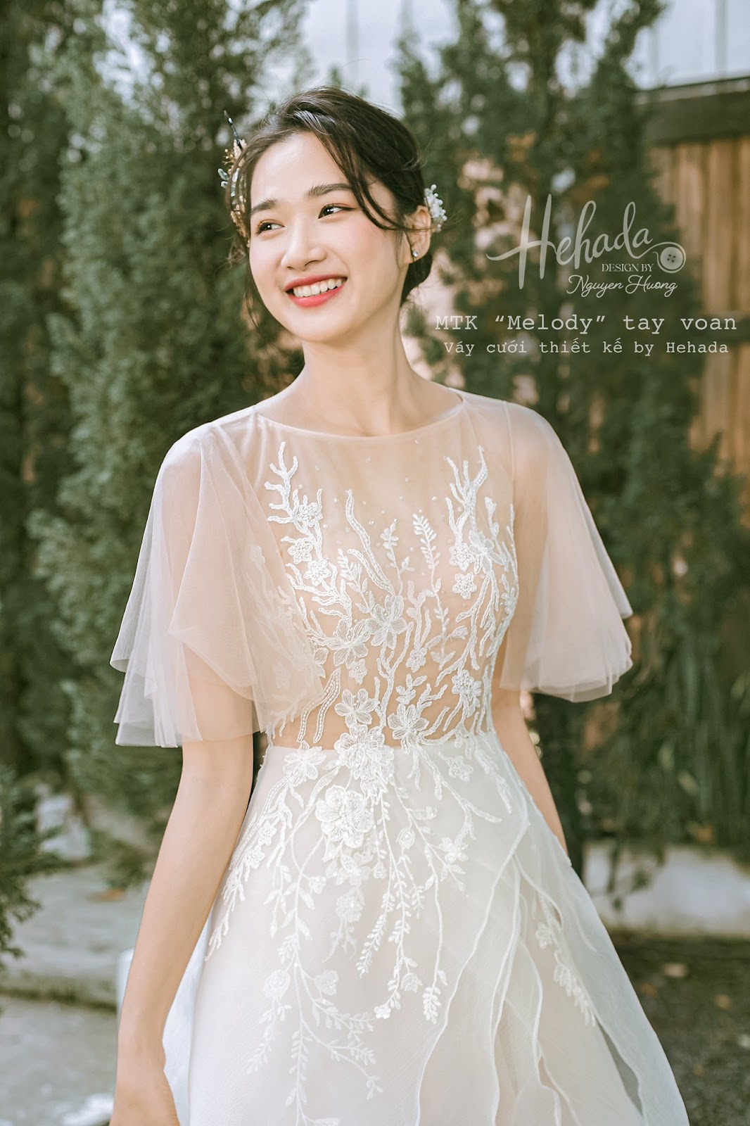 Họa tiết váy cưới The Melody Fly 