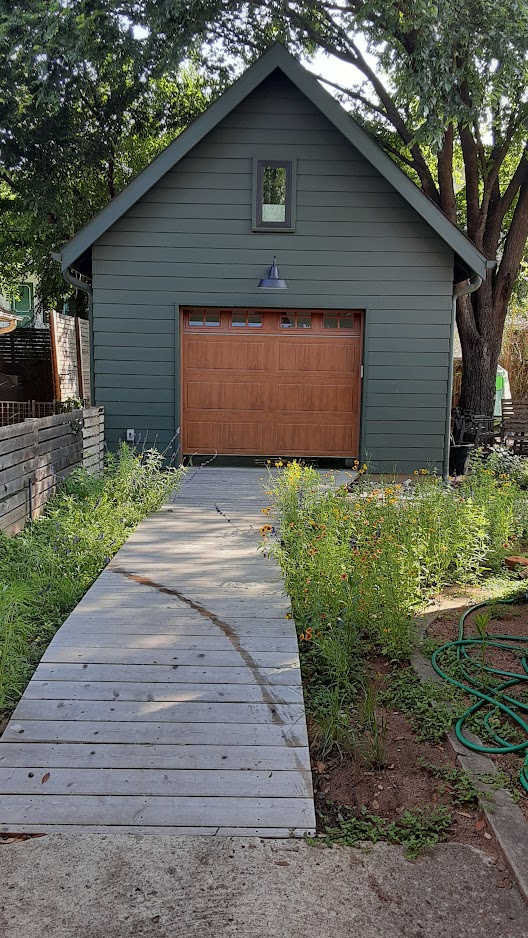 2021 Jennifer's Pocket Prairie Garage