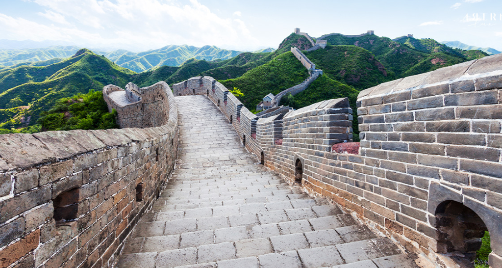 1.กำแพงเมืองจีน น้ำหนักรวม: 52.6 พันล้านกิโลกรัม