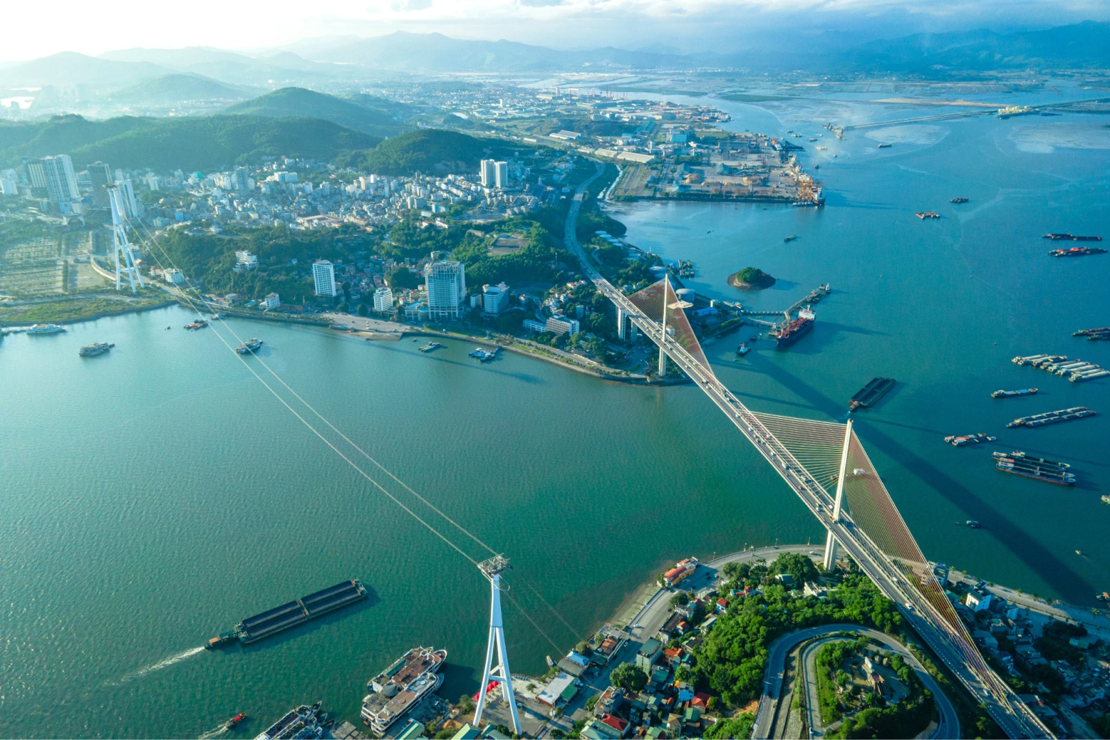 Du lịch Hạ Long cuối năm tại khách sạn 5 sao Wyndham Legend Ha Long - Thời tiết Hạ Long những ngày cuối năm