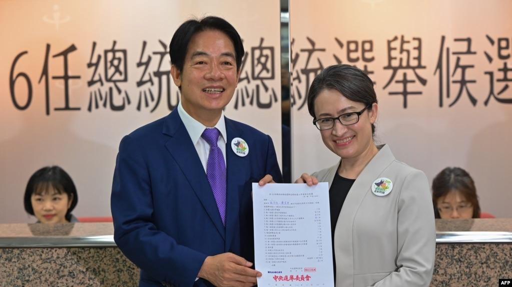 Phó Tổng thống Lại Thanh Đức và người đồng tranh cử Tiêu Mỹ Cầm của Đảng Dân Tiến đang dẫn đầu trong các cuộc thăm dò bầu cử Tổng thống Đài Loan.