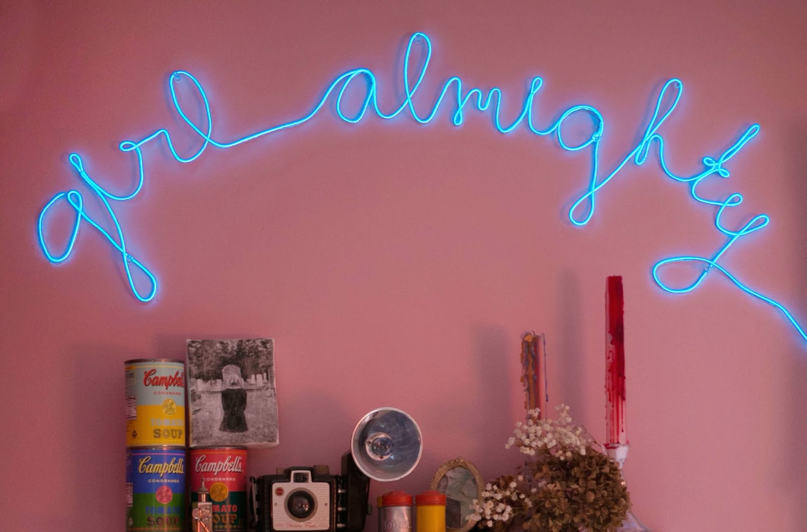 Different Types of Neon Signs for Dorm Room Decor