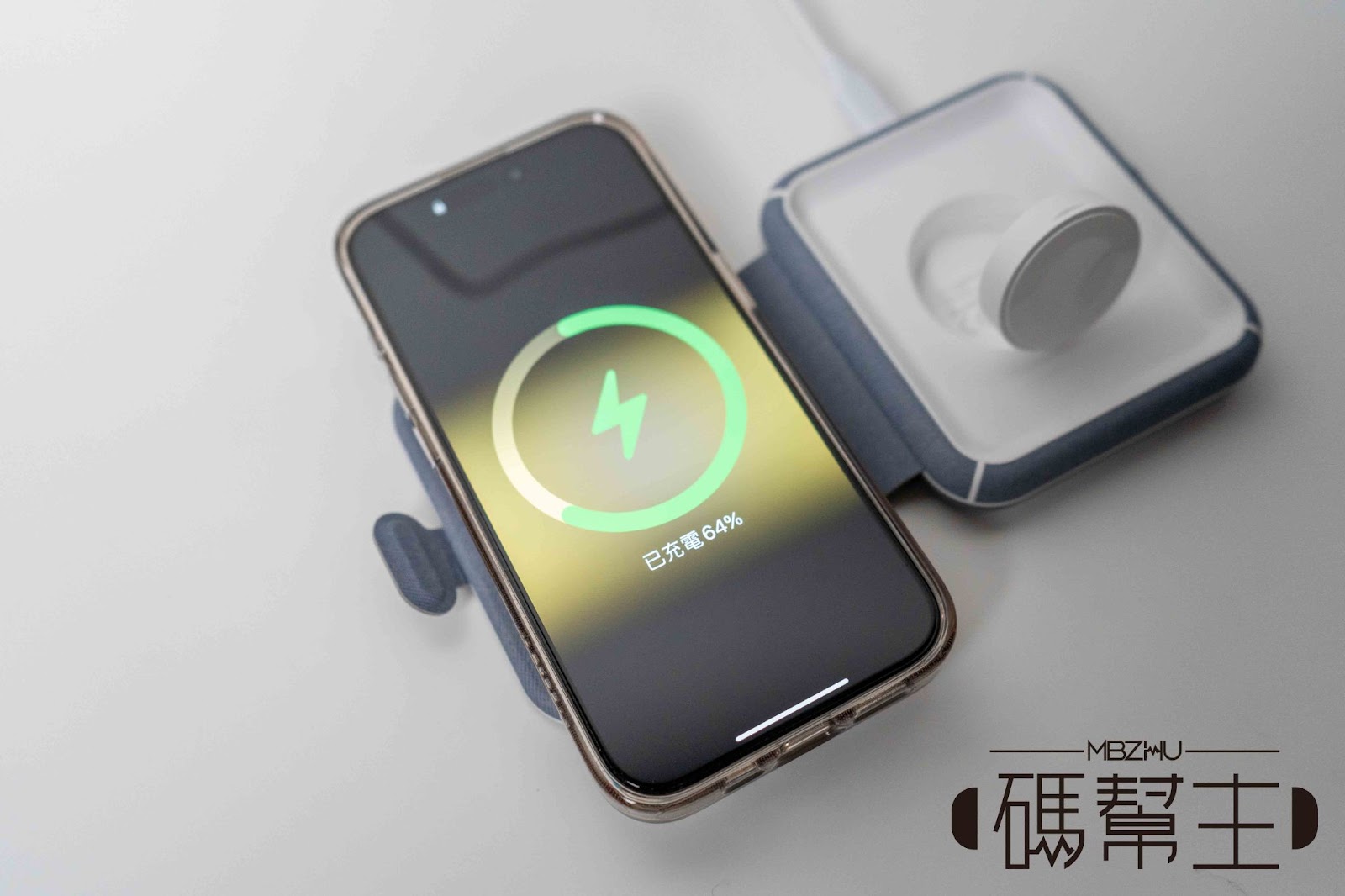 Apple Watch、AirPods 也能充！Choetech T323、T324 摺疊旅行無線充電器開箱 13